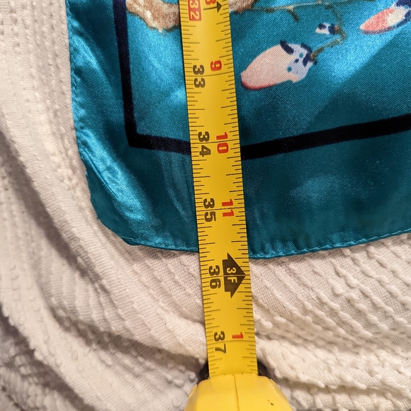 NWOT Zhen Qing turquoise scarf with pink flowers - Picture 2 of 3